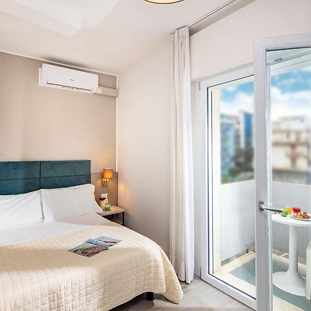 Hotel Pigalle Лидо-ди-Езоло Экстерьер фото